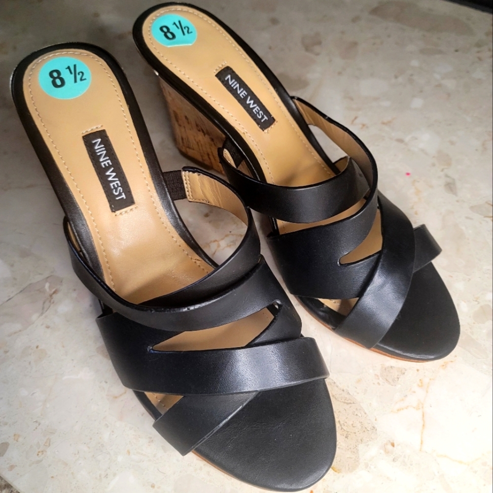 Nine West /Black / Wedge Heel
